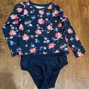 Gap 3T swimsuit